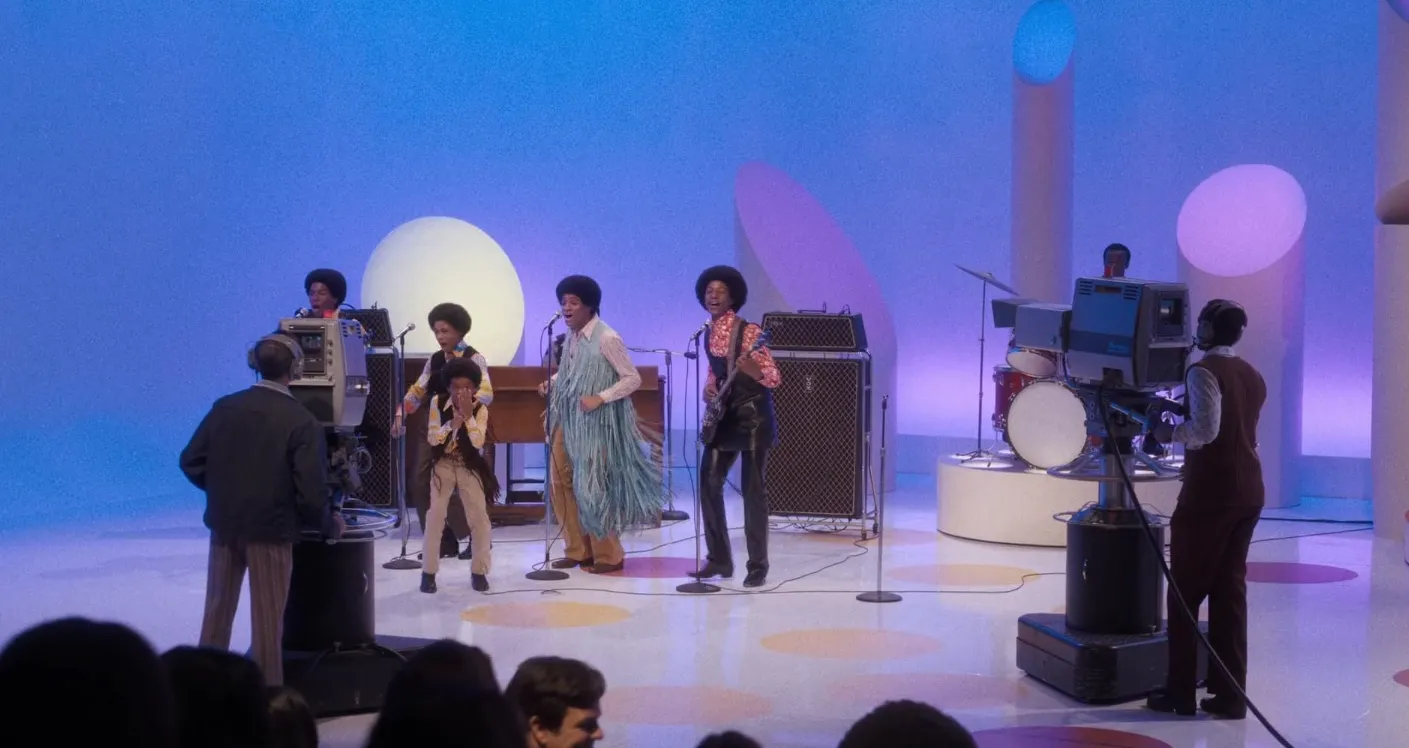 Michael Jackson singing in front of a microphone