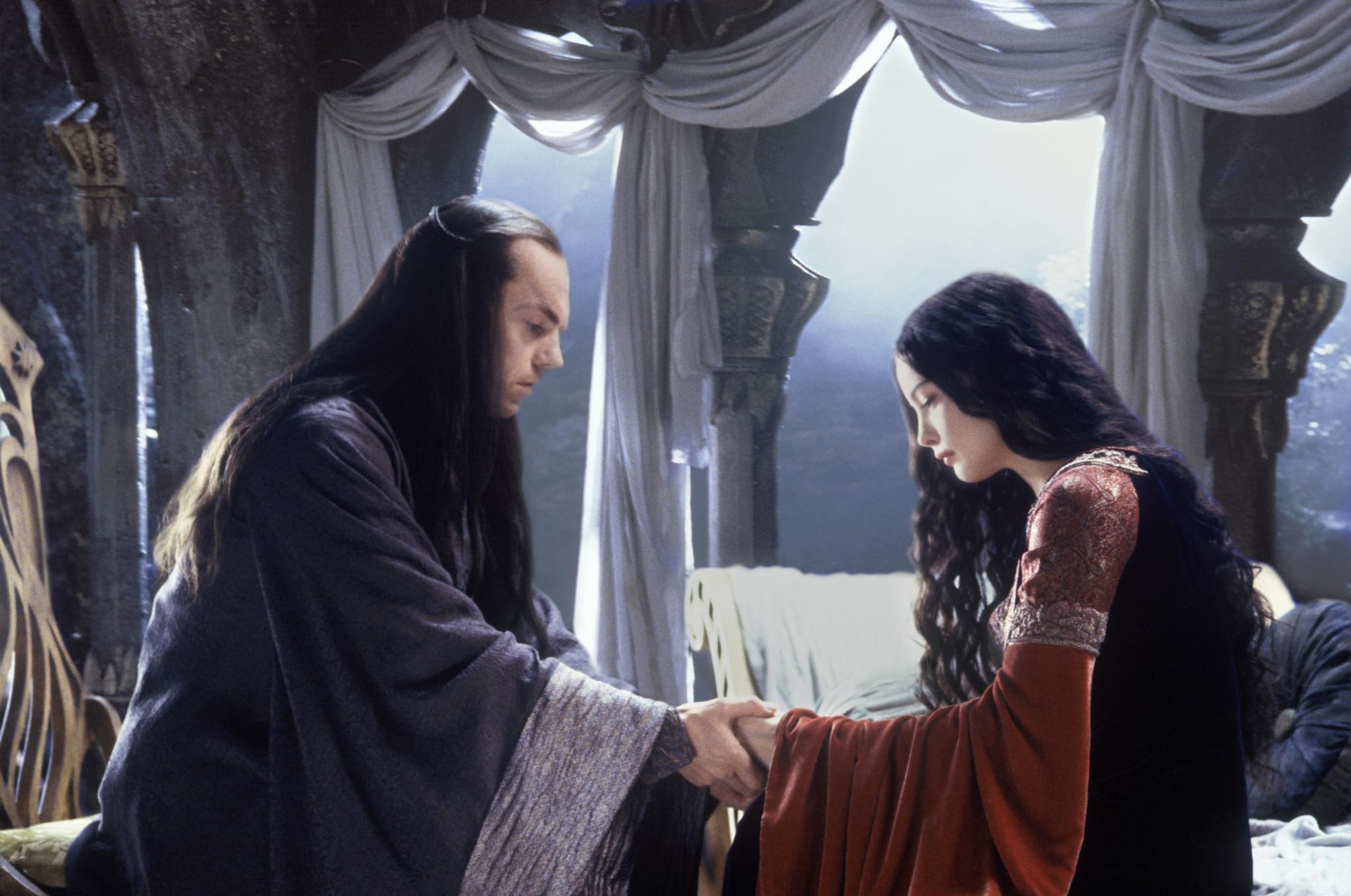 Return of the King still of the emotional farewell at the Grey Havens